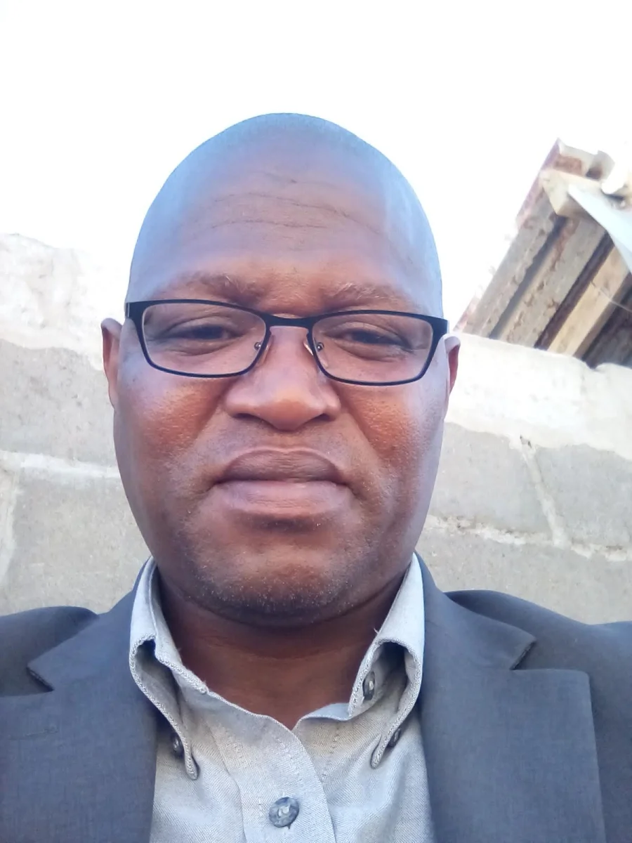 Thembelani, Director